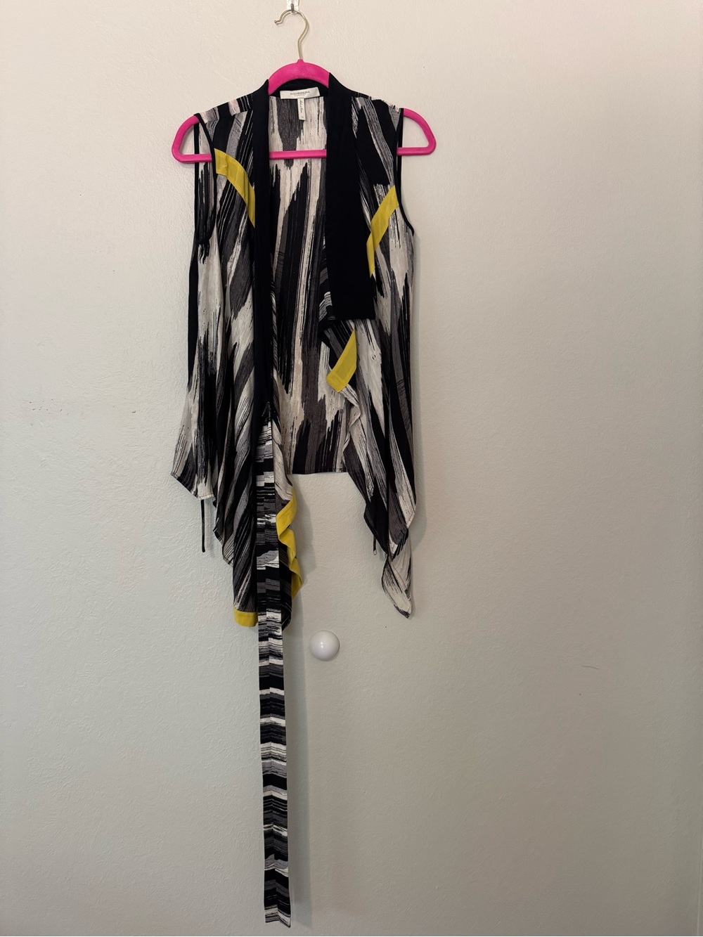 BCBGMaxAzria Black, White & Yellow Abstract Draped Vest